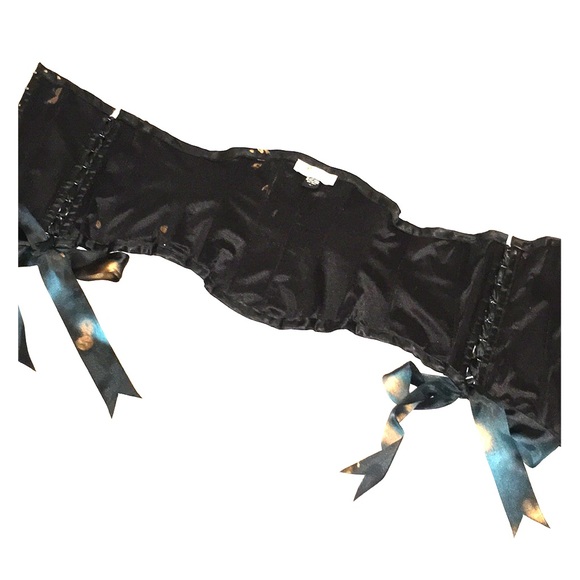 Hand painted Catherine Coatney reversible corset - Picture 5 of 8